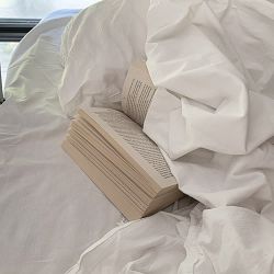 Женя і Катя - Розбиті частинки всередині