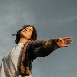 RENAE - двадцять із чимось