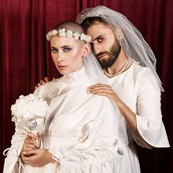 ANDRUX, Катя Бльостка - Любов, борщ, газони