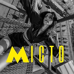 KAROOKA - Місто