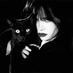 Nessa Barrett - Stay With Me